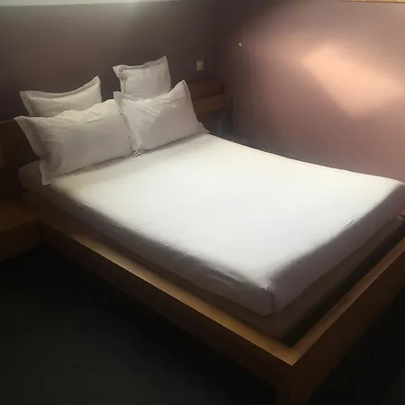 Hotel Du Parc Saint Charles Paris