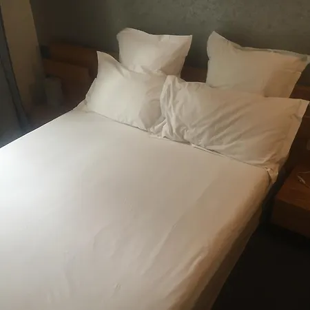 Du Parc Saint Charles