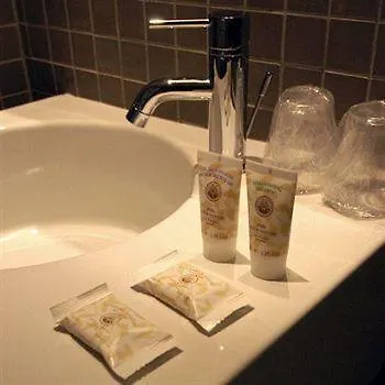 Du Parc Saint Charles فندق 2*