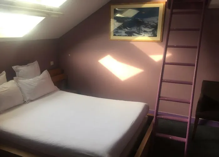 Du Parc Saint Charles Париж