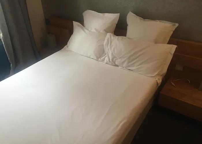 Du Parc Saint Charles