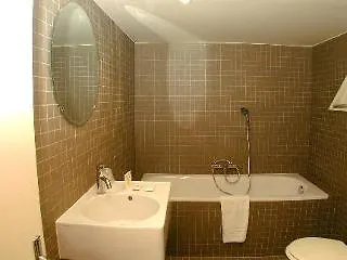 Du Parc Saint Charles